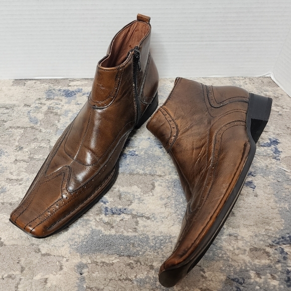 Giorgio Brutini Brown Leather square toe boots. Men\'s size 7M
